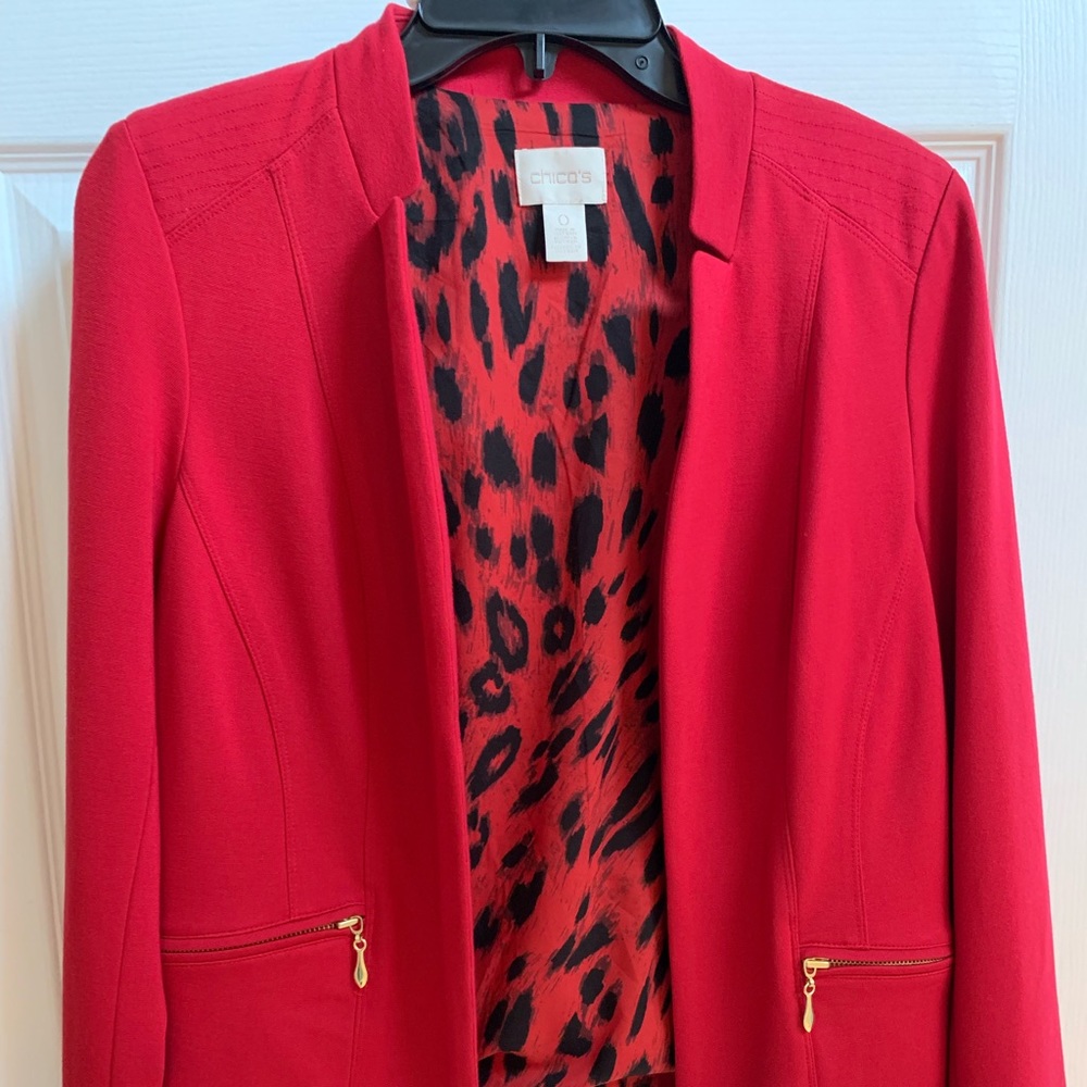 Statement blazer!